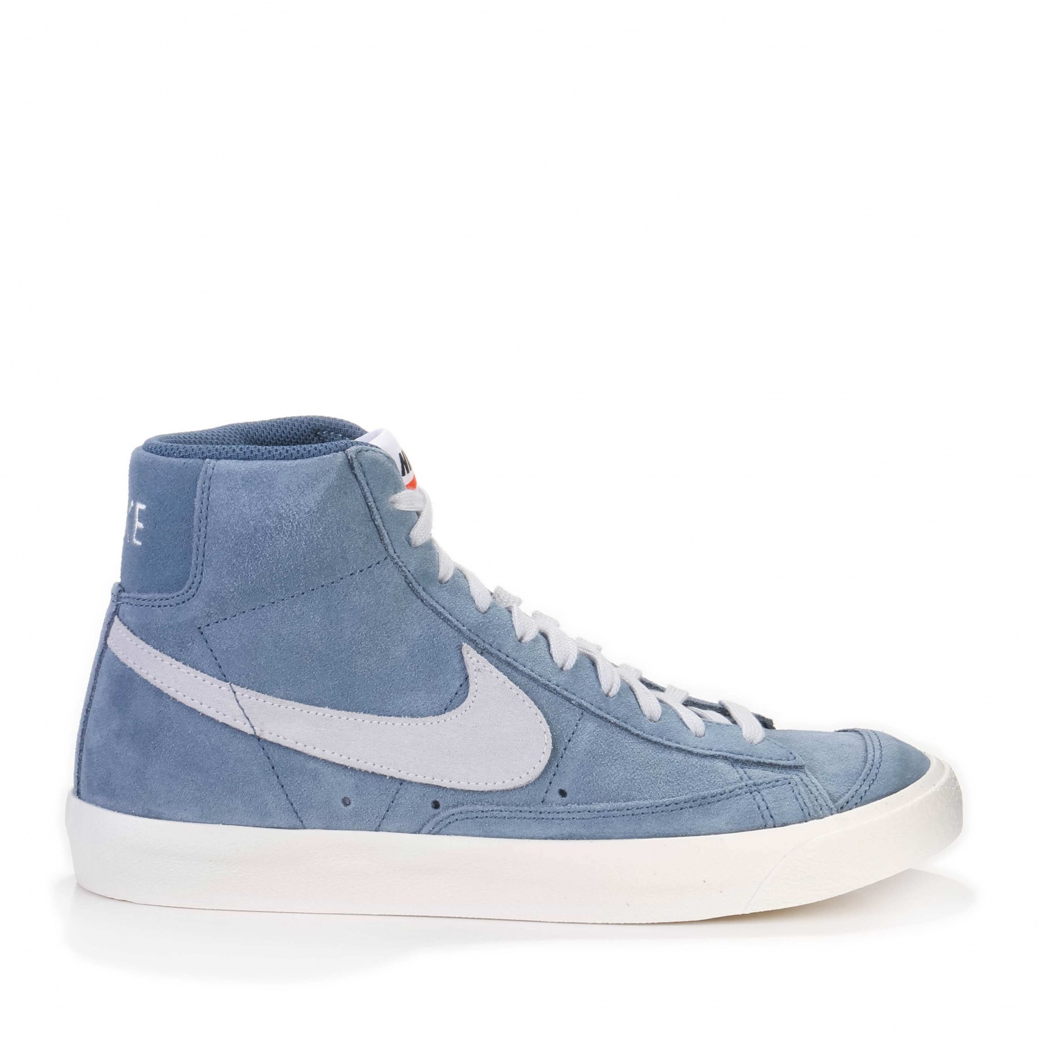 nike blazer mid 77